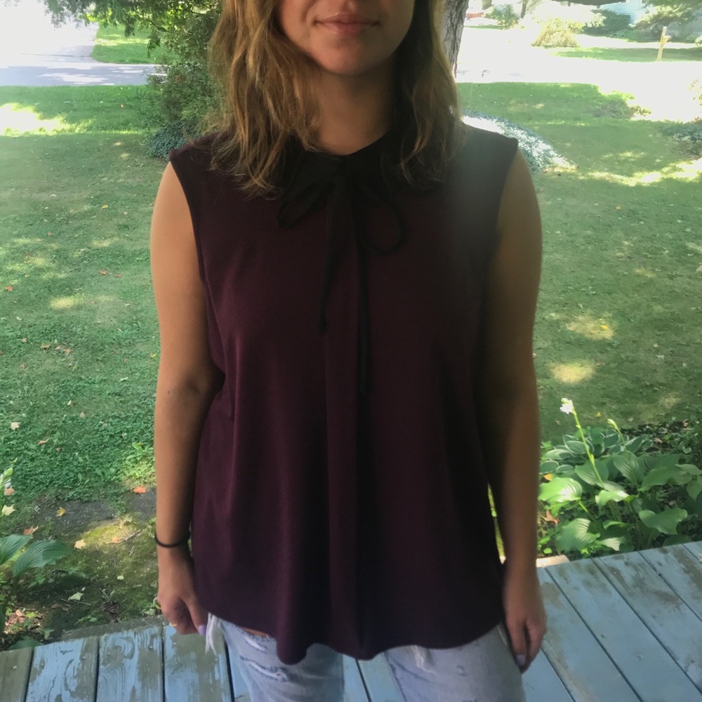 Sleeveless blouse